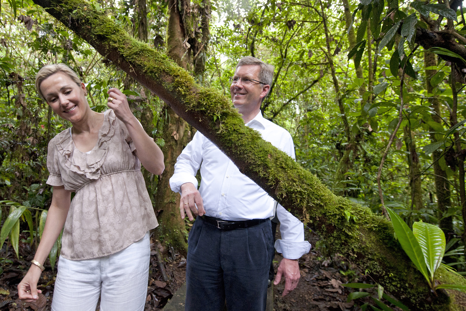 Bundespräsident im Regenwald